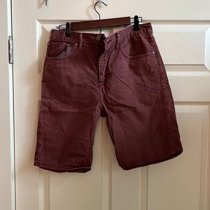 Levi’s 508 maroon denim shorts size 32